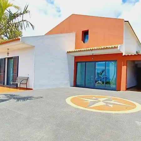 Luz - Family House Vacations- Large Private Outdoor Area