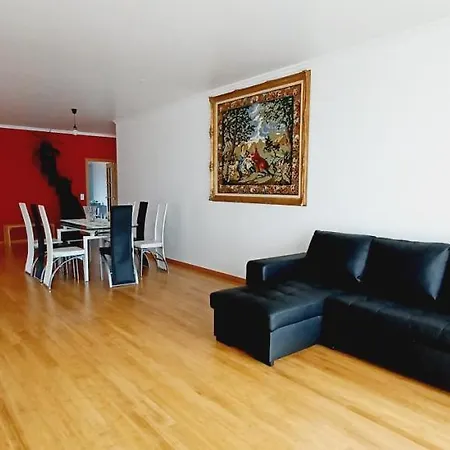 Luz - Family House Vacations- Large Private Outdoor Area Villa Santa Cruz - Madeira