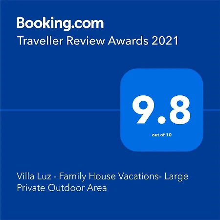 Luz - Family House Vacations- Large Private Outdoor Area * Santa Cruz - Madeira