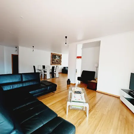 Luz - Family House Vacations- Large Private Outdoor Area