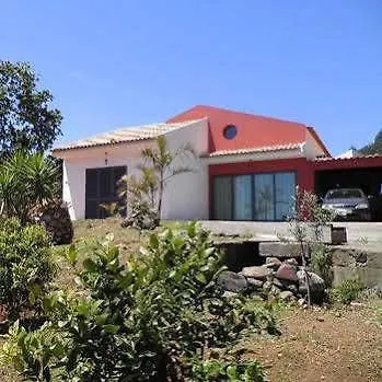 Luz - Family House Vacations- Large Private Outdoor Area *