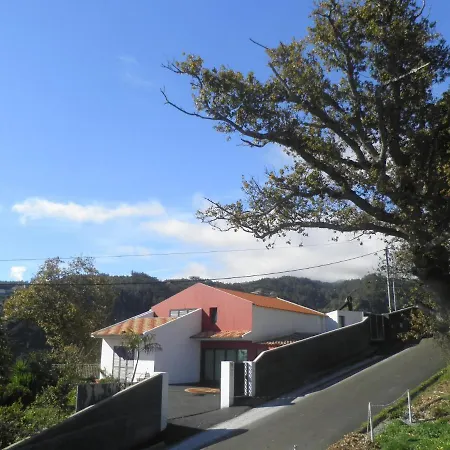 Luz - Family House Vacations- Large Private Outdoor Area * Santa Cruz (Madeira)