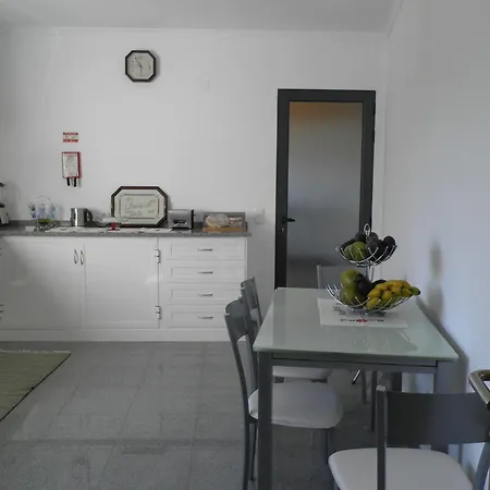 Luz - Family House Vacations- Large Private Outdoor Area Βίλα