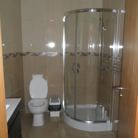 Luz - Family House Vacations- Large Private Outdoor Area