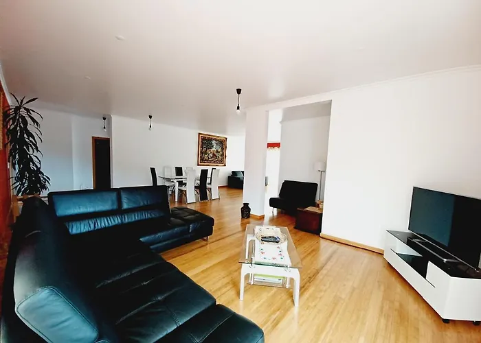 Luz - Family House Vacations- Large Private Outdoor Area