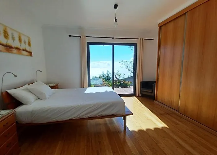 Luz - Family House Vacations- Large Private Outdoor Area Villa